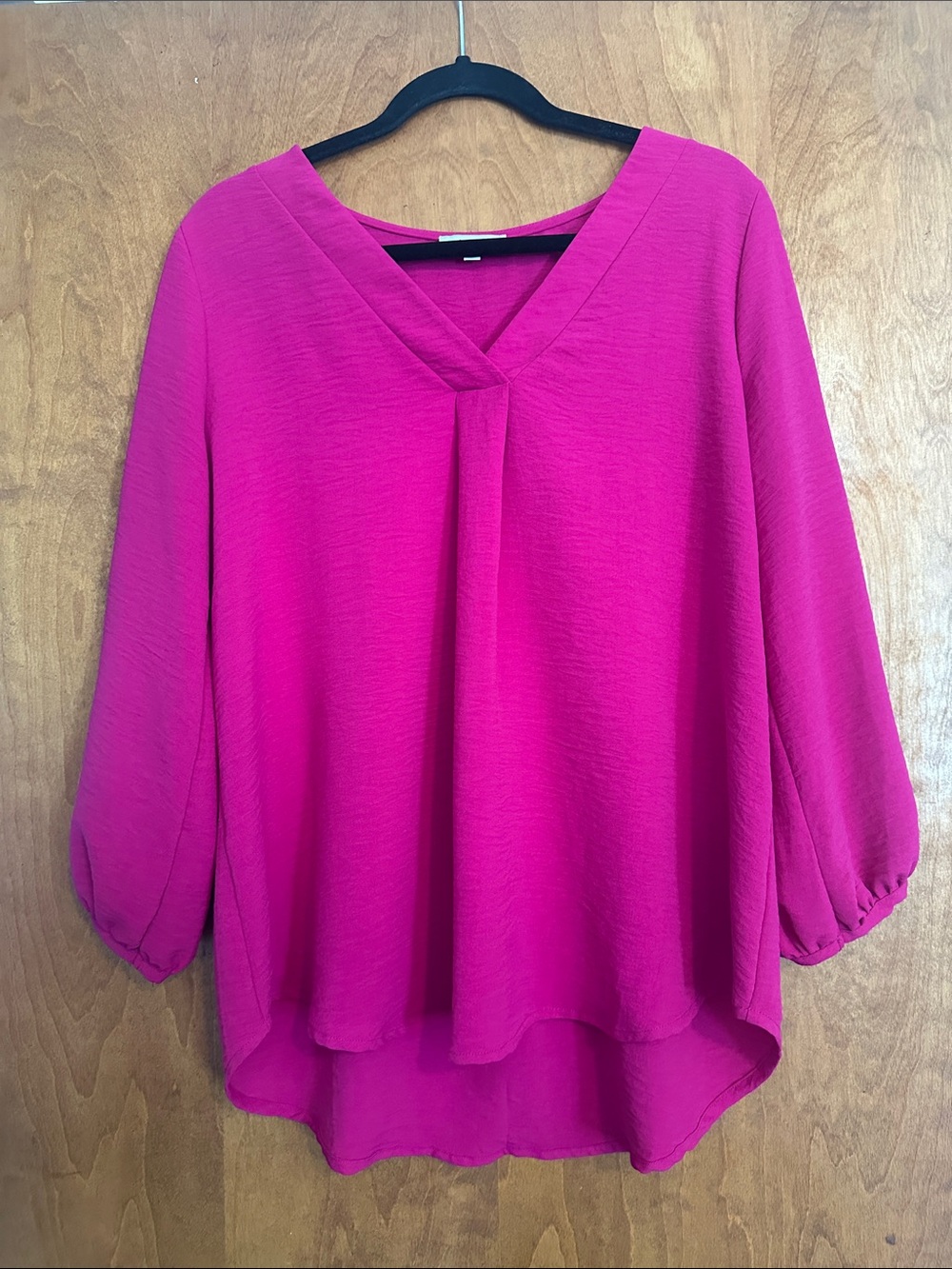 White Birch V-Neck Blouson Sleeve Top - Fuchsia - Picture 2 of 4